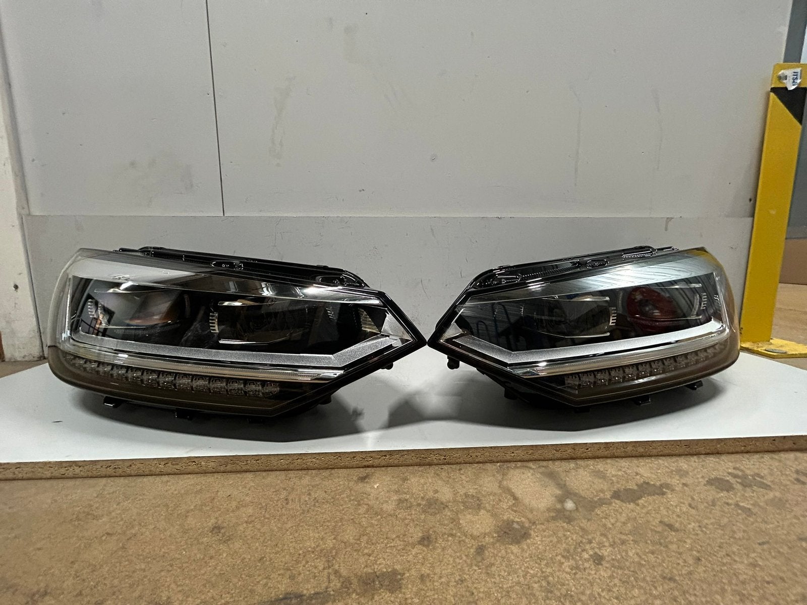 Koplamp set volkswagen touran LED 2015-2022 Nieuw, Ophalen of Verzenden, Nieuw, Volkswagen