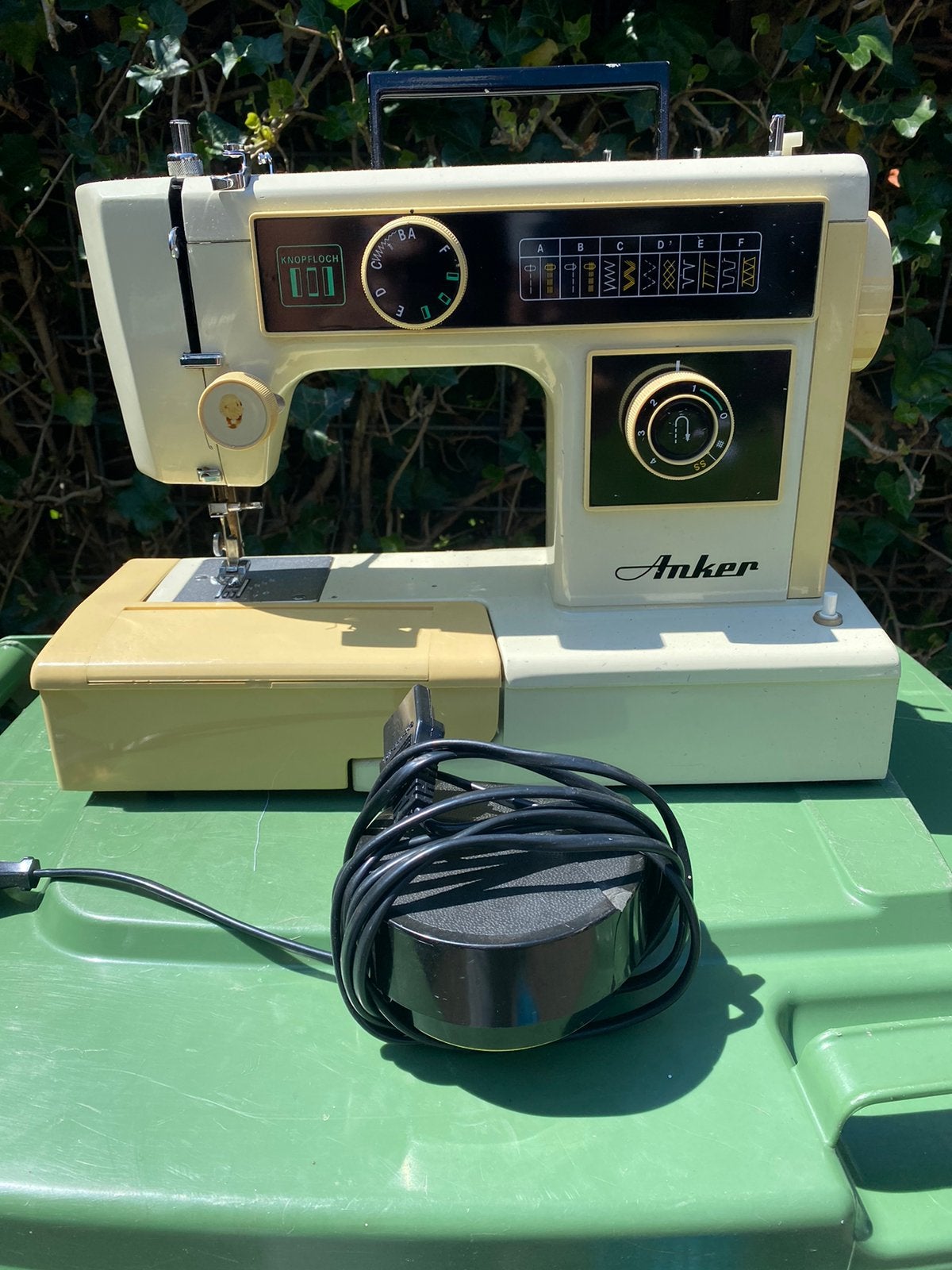 Oude anker naaimachine, Ophalen, Gebruikt, Naaimachine, Overige merken
