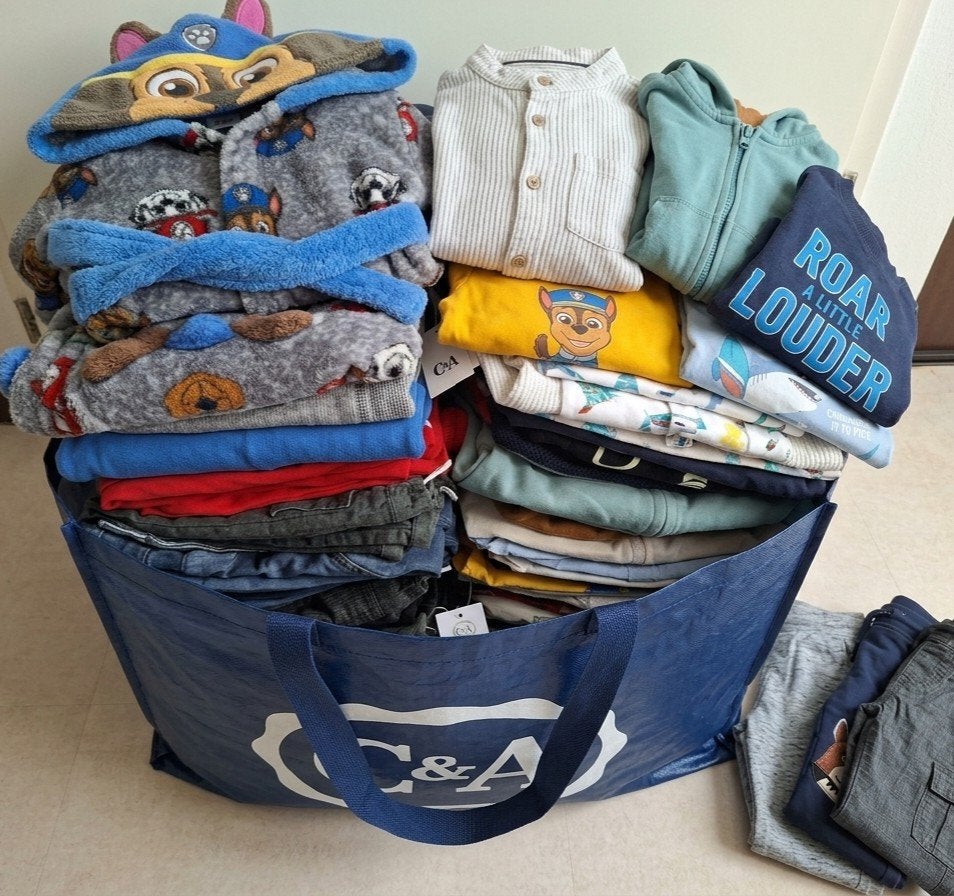 1,5 shoppertas groot pakket kleding jongen maat 98 104, Ophalen of Verzenden, Zo goed als nieuw, Maat 98
