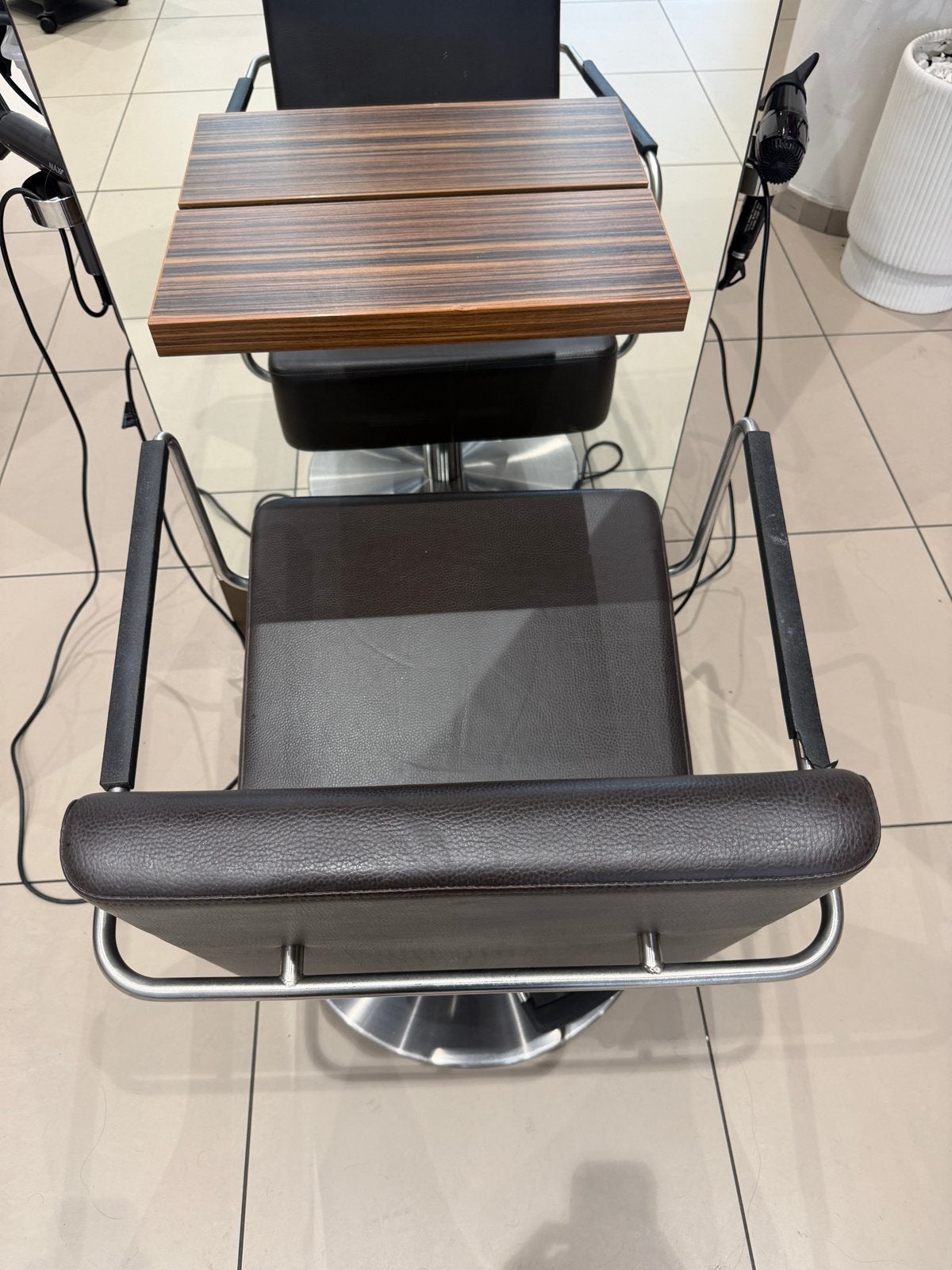 Mooie bruine kappersstoel in perfecte conditie, Diensten en Vakmensen, Kappers en Thuiskappers