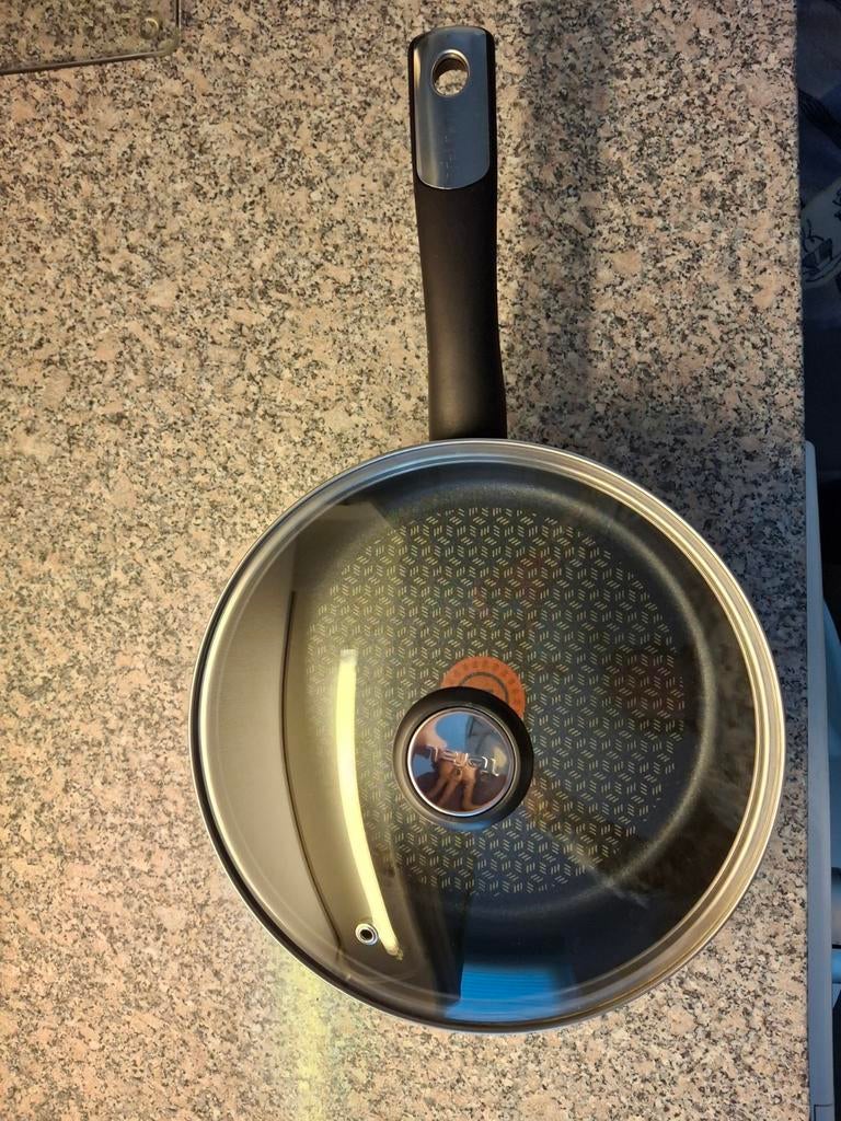 Tefal Koekenpan met Deksel - Inductie Geschikt, Ophalen, Inductieplaat, Aluminium, Zo goed als nieuw