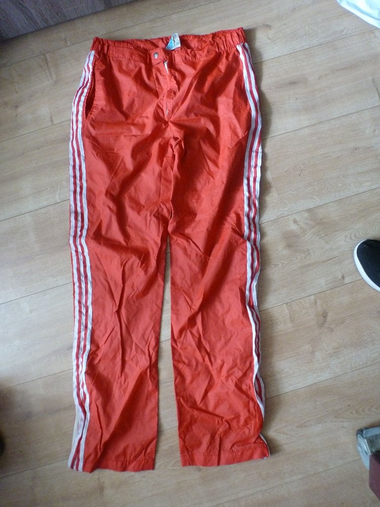 SPORTBROEK adidas ROOD WIT 42 -GRATIS zend, Verzenden, Maat 42/44 (L), Rood, Fitness of Aerobics