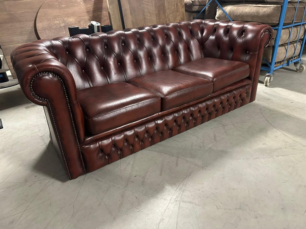 Gebruikte maar mooie originele lederen Chesterfield, Huis en Inrichting, Banken | Bankstellen, Gebruikt, 150 tot 200 cm, Driepersoons