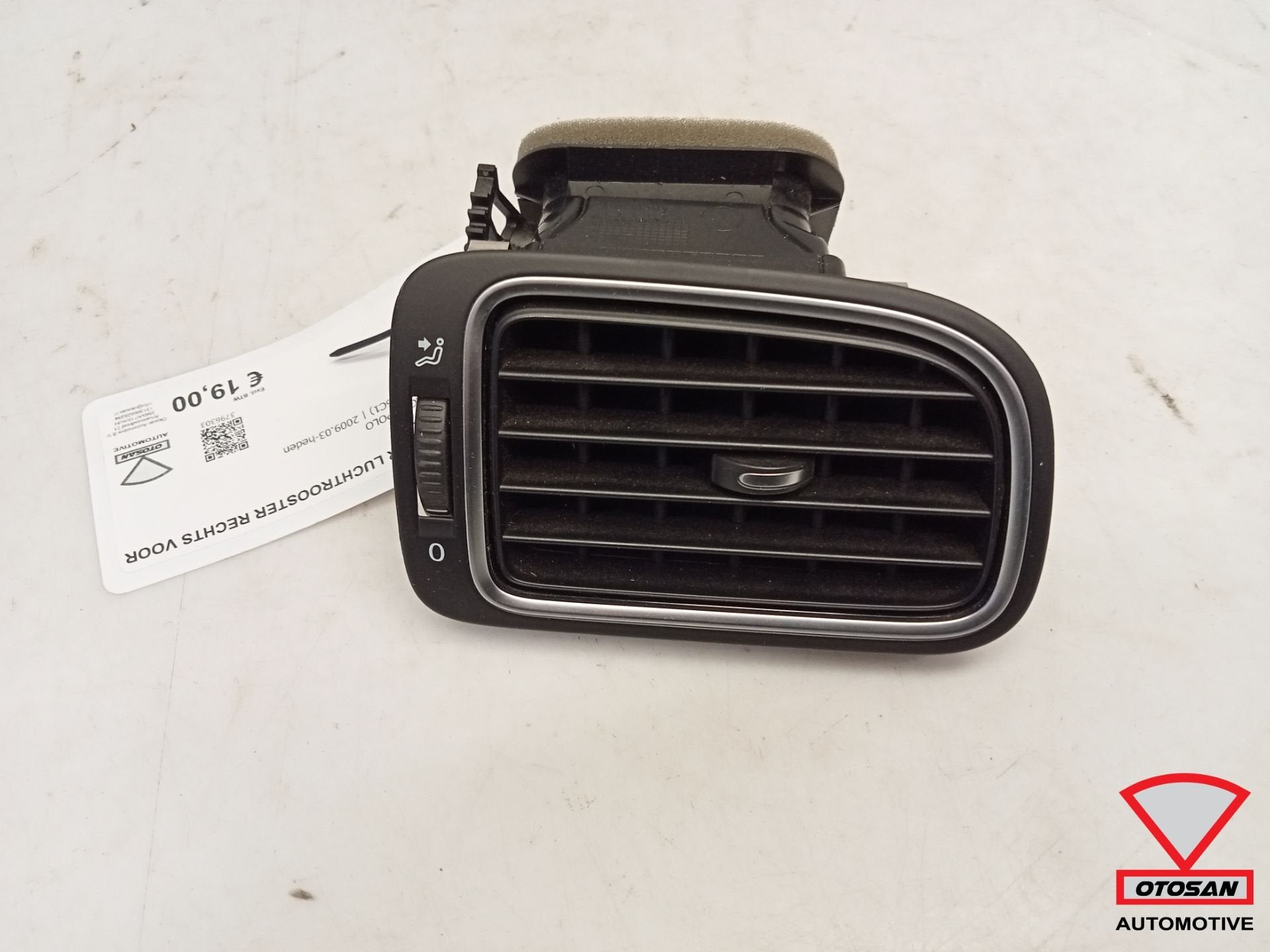 VW Polo 6R Luchtrooster Rechts Voor 6R0819704