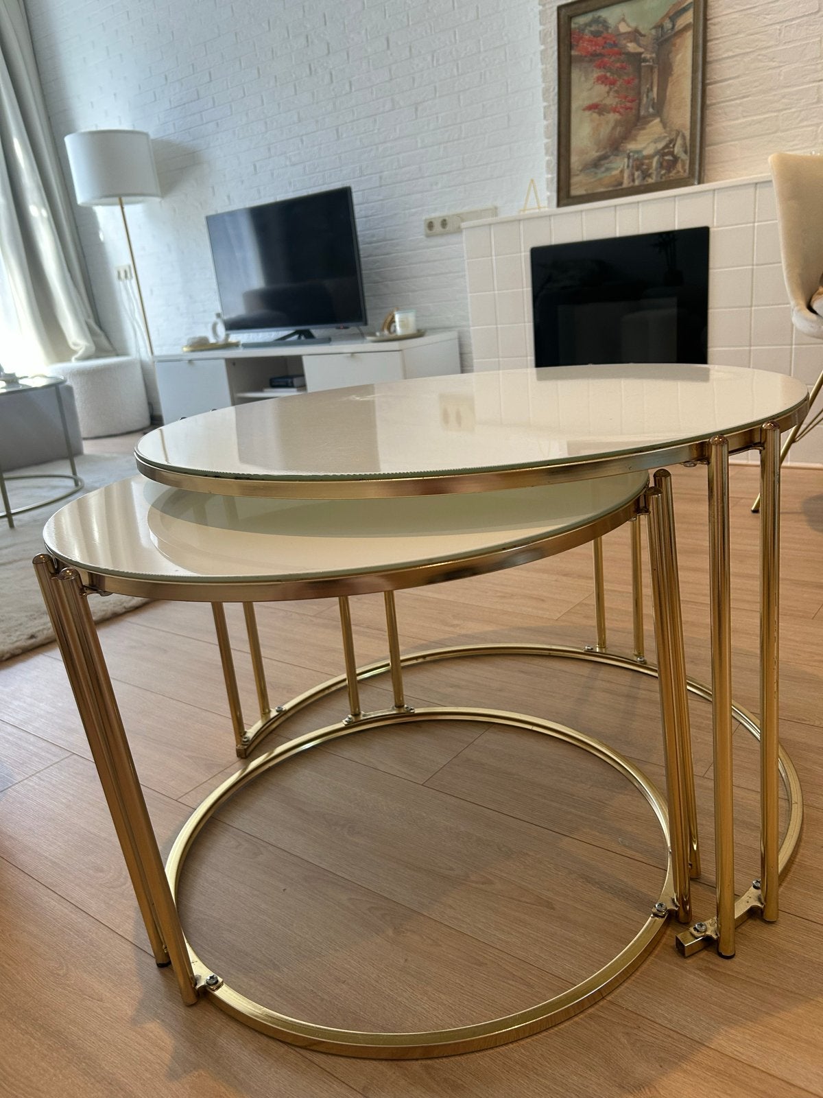 Set van 2 ronde salontafels - wit met goudkleurig onderstel, Ophalen, 50 – 75, Gebruikt, Rond
