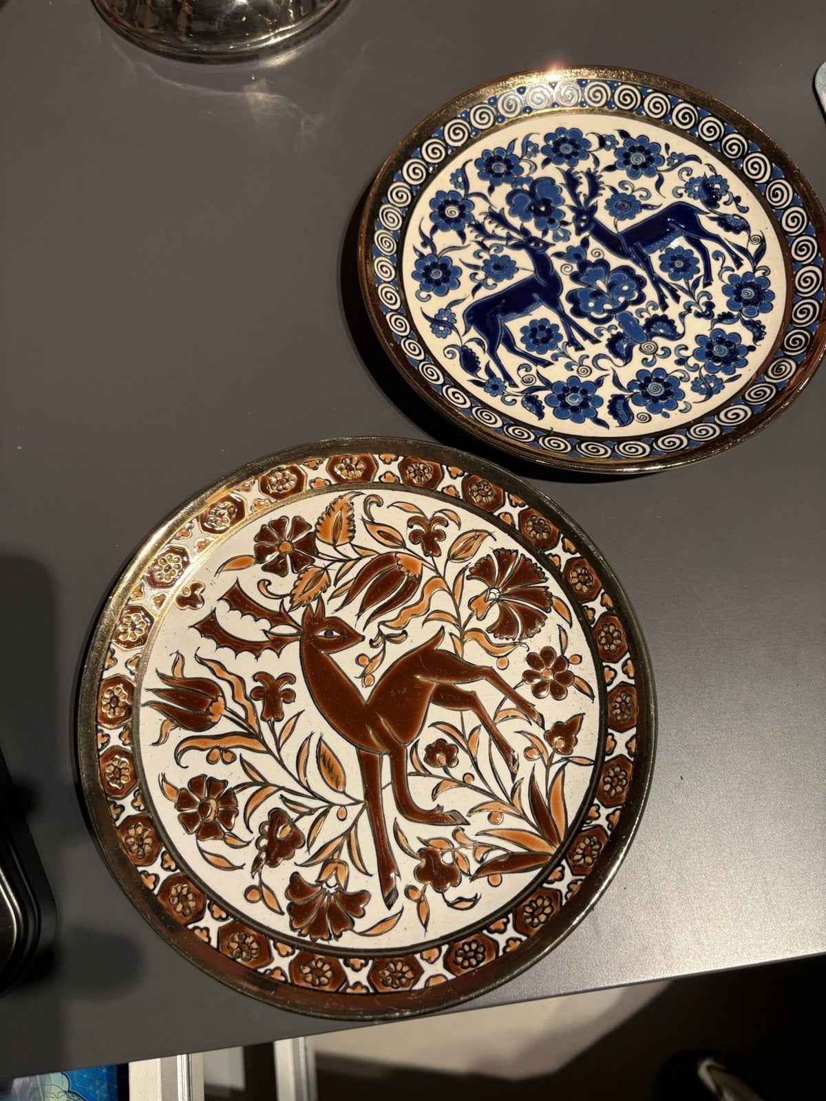 (H) 2 Lindos Keramik wandborden Rhodos Griekenland herten, Antiek en Kunst, Verzenden