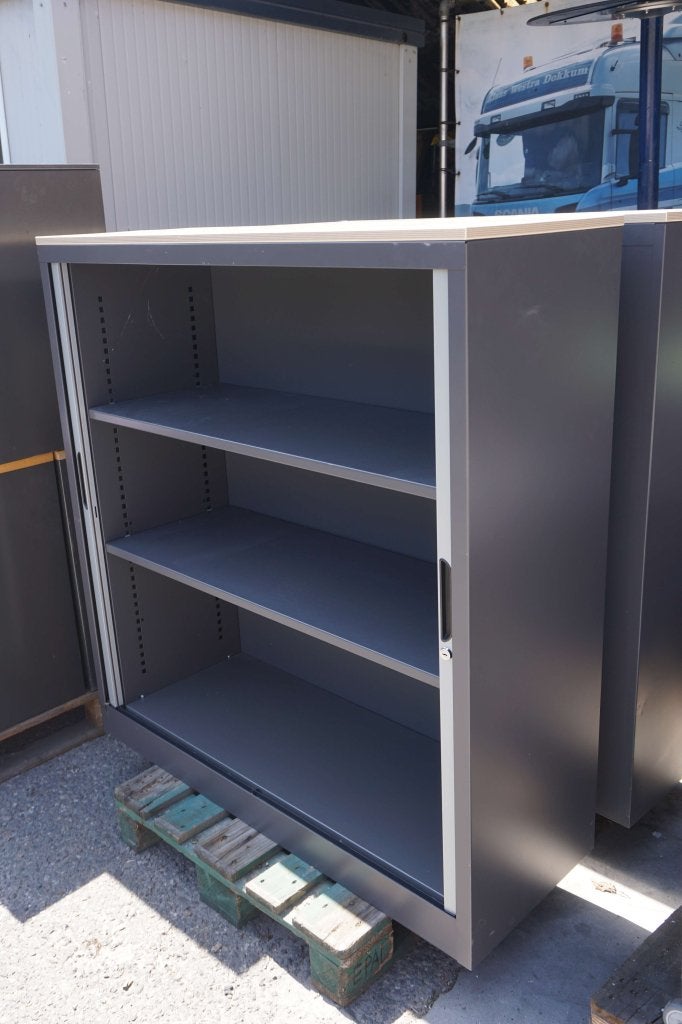 Nette archiefkast roldeurkast kantoorkast dossierkast, Huis en Inrichting, 100 tot 150 cm, 100 tot 150 cm, Niet ingevuld, Meerdere deuren