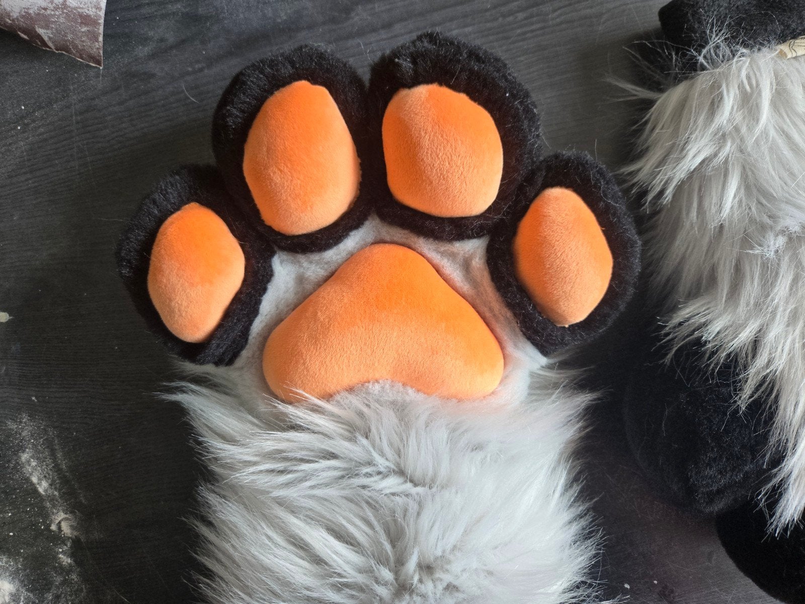 Fursuit paws, Ophalen of Verzenden, Nieuw