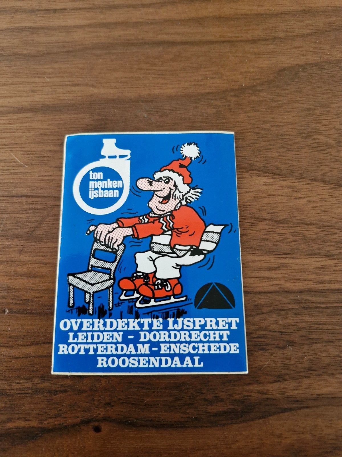 9407 Vintage Ton Menken IJsbaan Sticker - Overdekte IJspret, Ophalen of Verzenden, Zo goed als nieuw, Overige typen