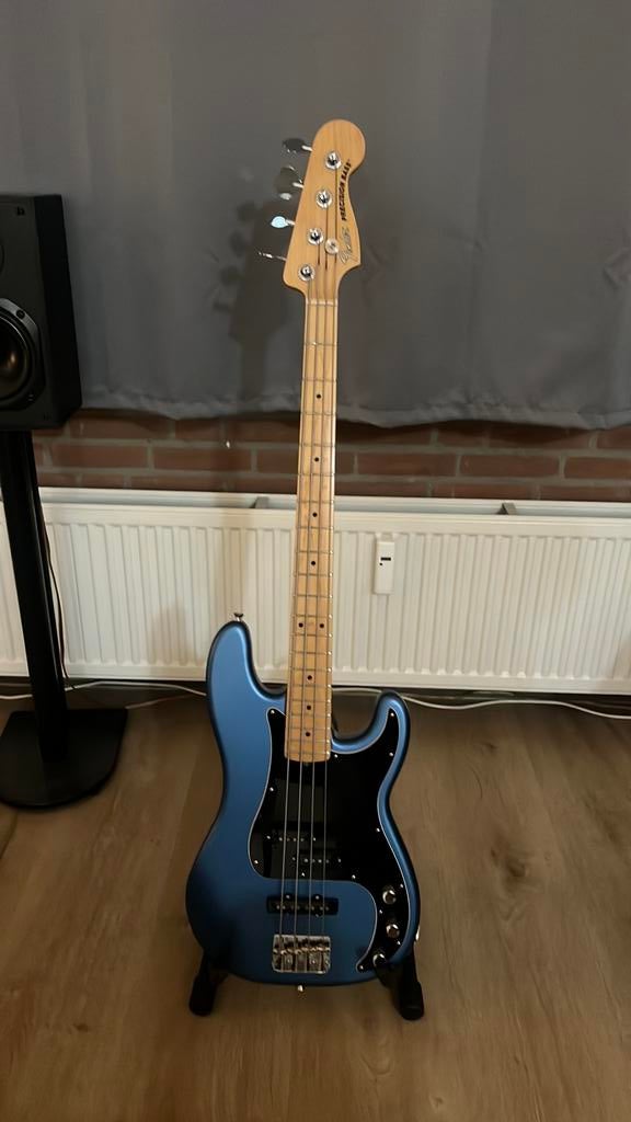 Fender USA performer precision, Ophalen, Gebruikt