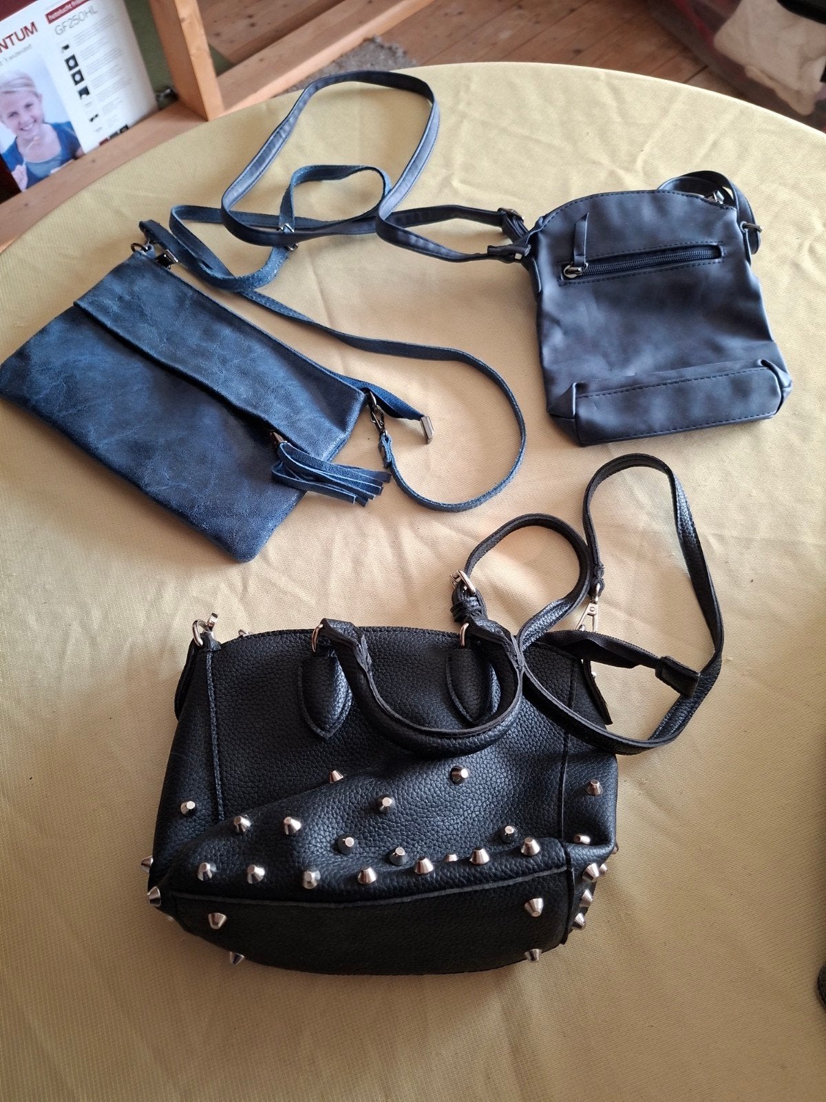 3 tasjes voor 5 euro, Ophalen of Verzenden, Gebruikt, Schoudertasje