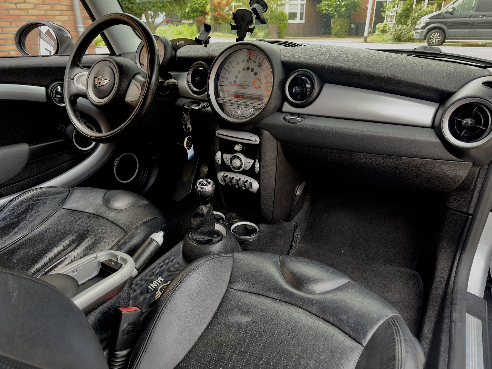 MINI Clubman 1.6 COOPER LEDER AIRCO LED LMV (bj 2008), Auto's, Voorwielaandrijving, Gebruikt, 4 cilinders, 4 stoelen