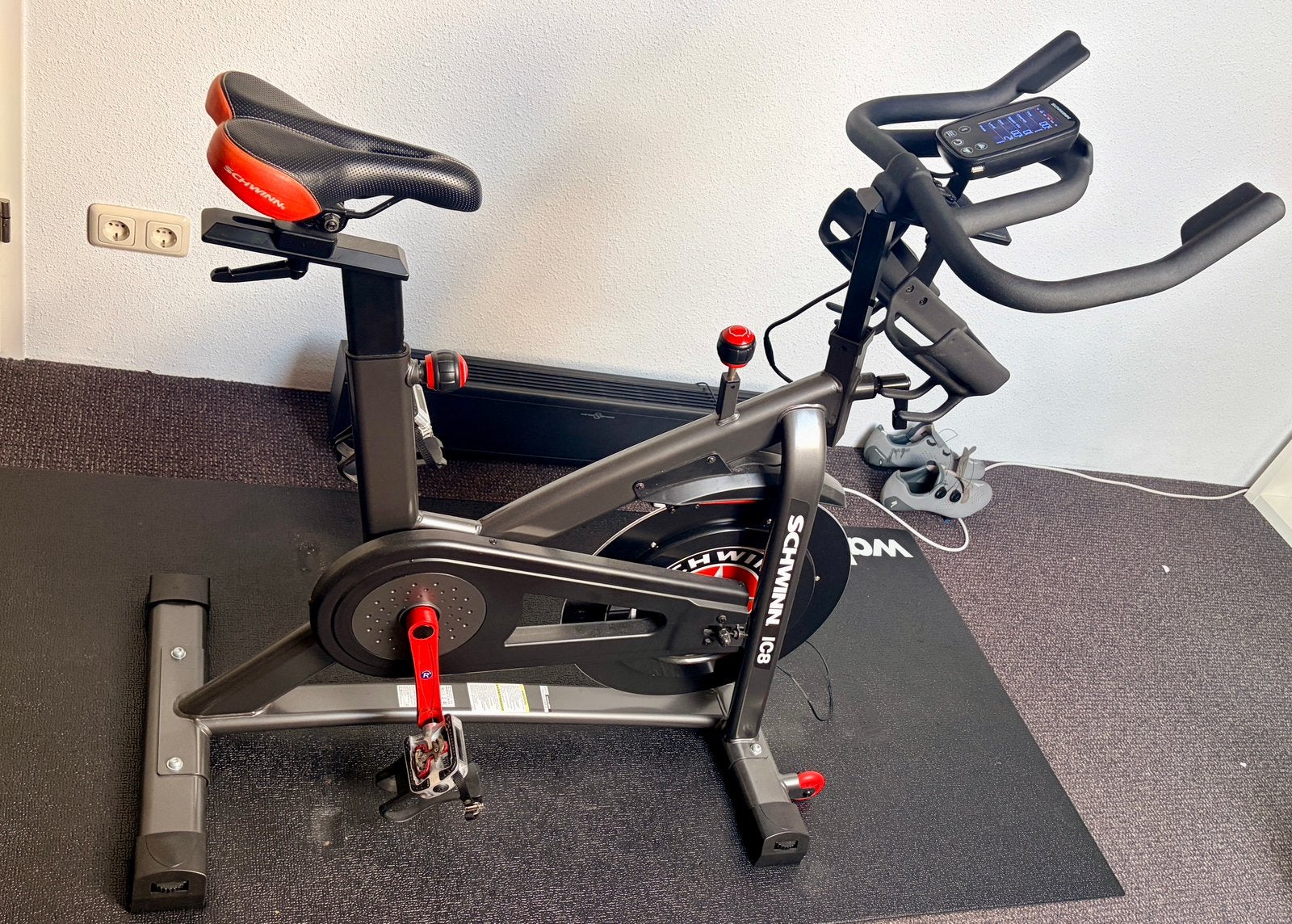 Indoor Cycle Schwinn IC8, Sport en Fitness, Ophalen, Zo goed als nieuw, Spinningfiets