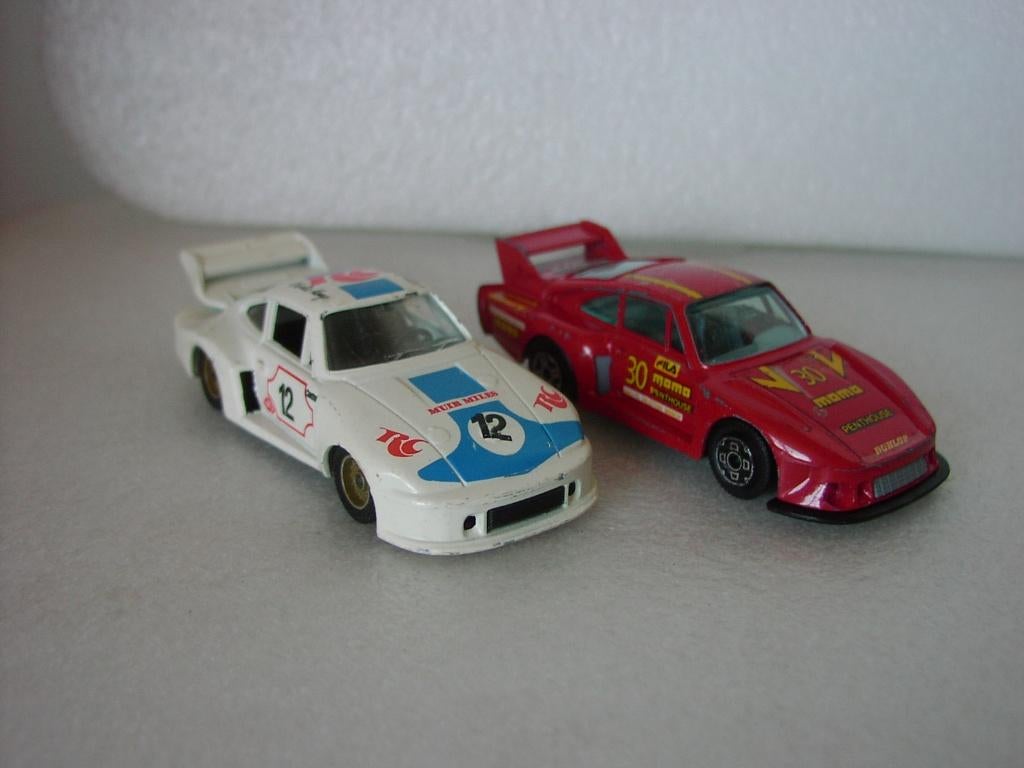 2x Porsche: 1x 935 Turbo Solido en 1x 935 Bburago 1:43, Verzenden, Gebruikt, Auto, Solido