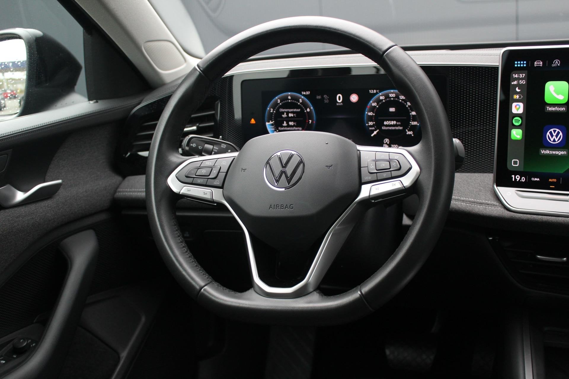 Volkswagen Passat Variant 1.5 eTSI 150 pk | Incl. 12 maanden, Stof, 4 cilinders, 150 pk, Zwart