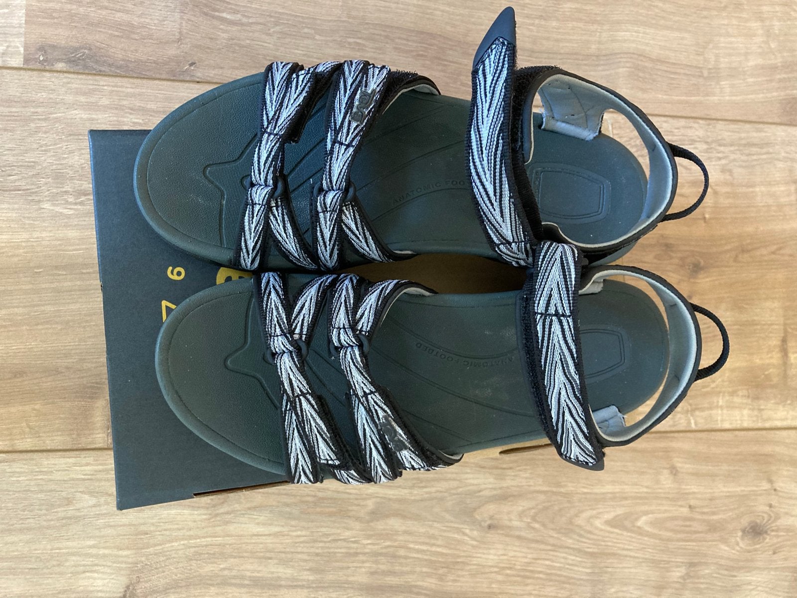 Teva Tirra maat 39. €40,00, Ophalen of Verzenden, Zo goed als nieuw