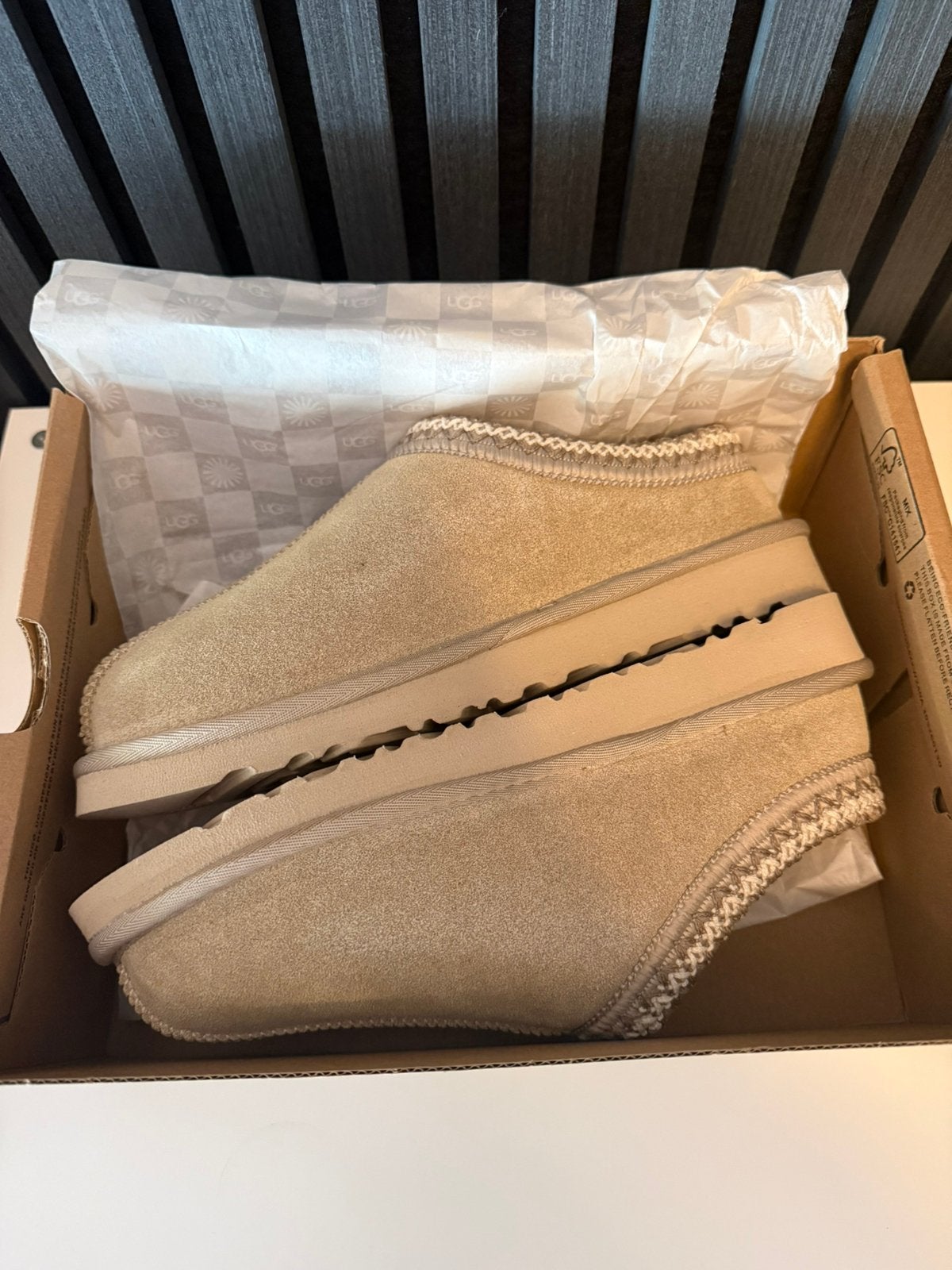Ugg Beige Ugg Vachtlaarzen W Tasman Ii, Kleding | Dames, Beige, Ophalen of Verzenden, Zo goed als nieuw, Pantoffels of Sloffen