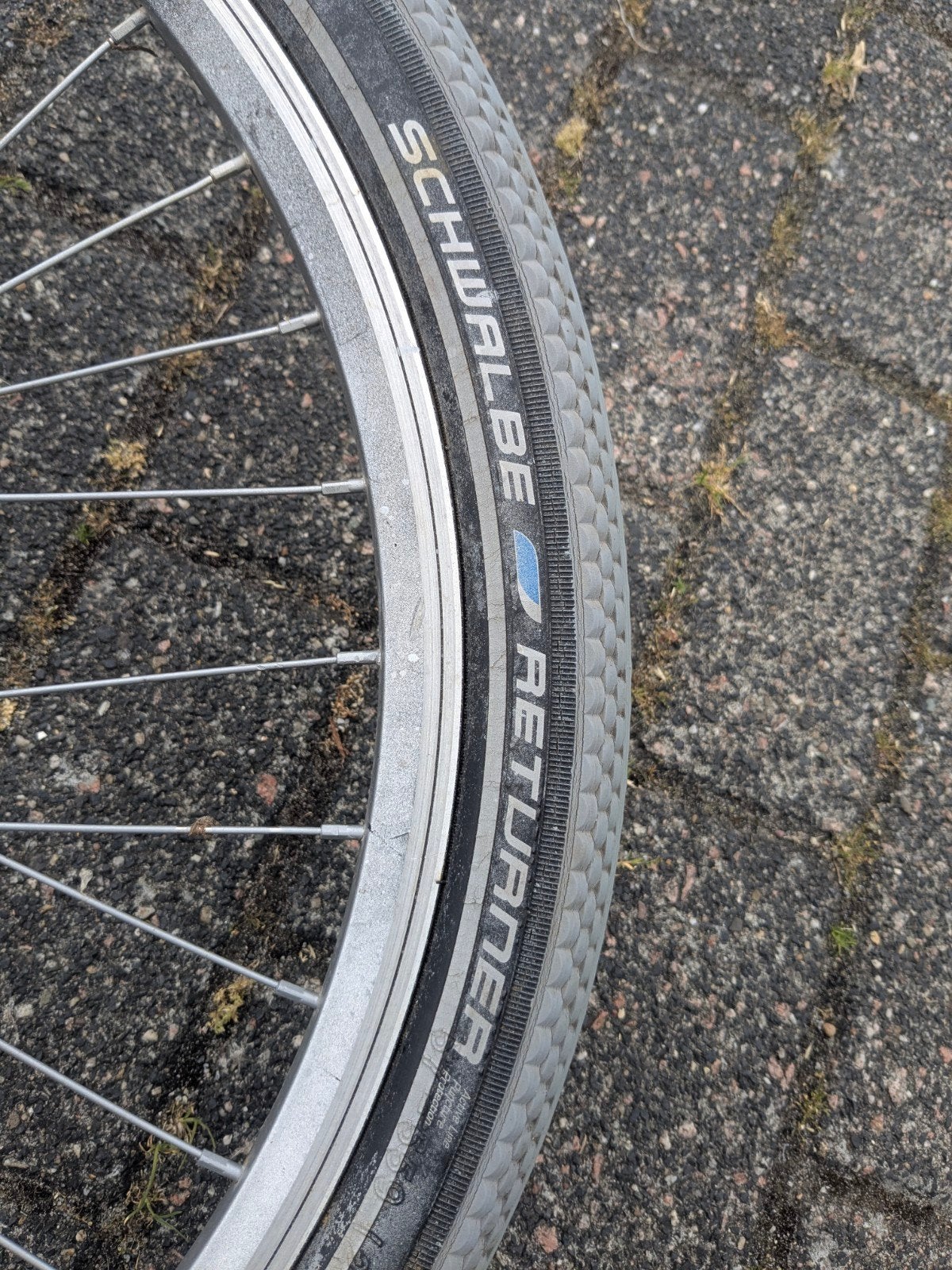 Fietswielen: Achterwiel Schwalbe Returner, Voorwiel Typhoon, Ophalen, Gebruikt, Wiel, Schwalbe, Typhoon