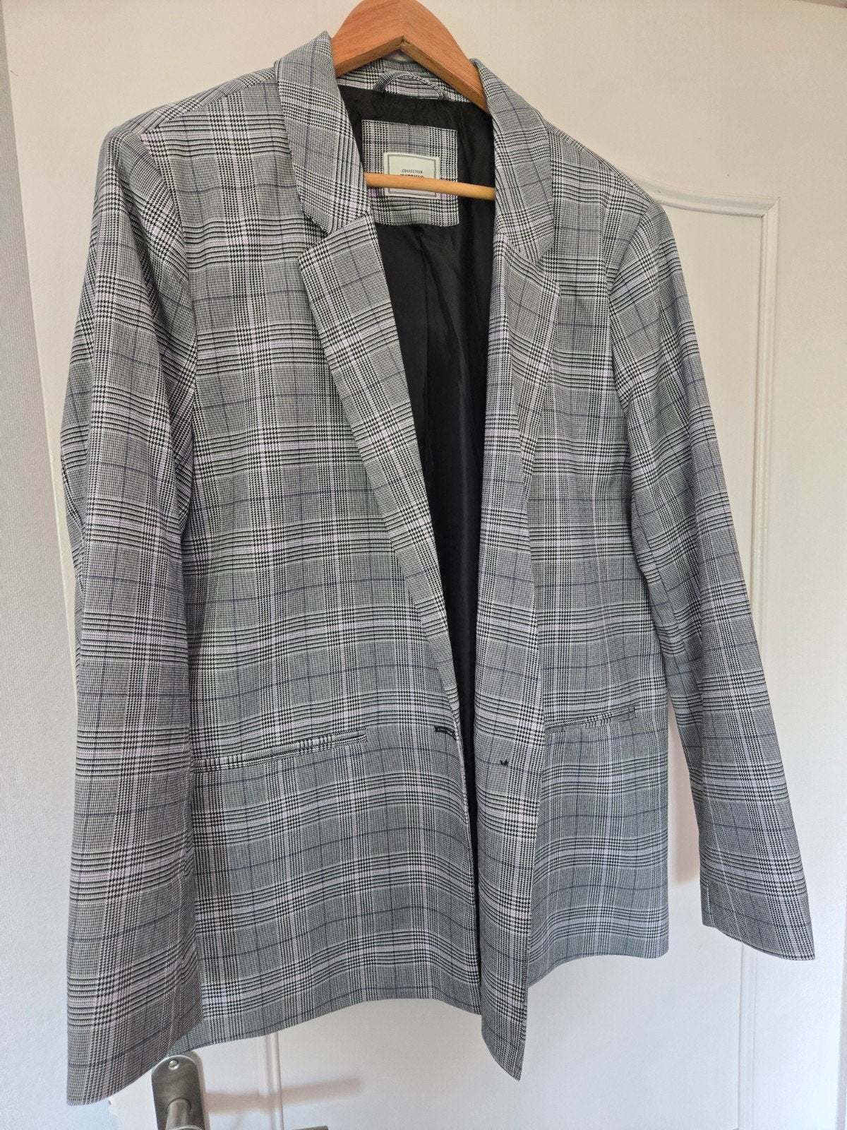 Nette blazer mt 44, Zwart, Maat 42/44 (L), Ophalen of Verzenden, Zo goed als nieuw