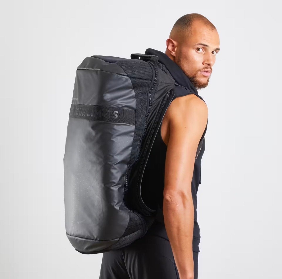 Decathlon Outshock Sporttas/Rugzak 60L - Zwart, Sieraden, Tassen en Uiterlijk, Tassen | Rugtassen, 40 cm of meer, Zo goed als nieuw