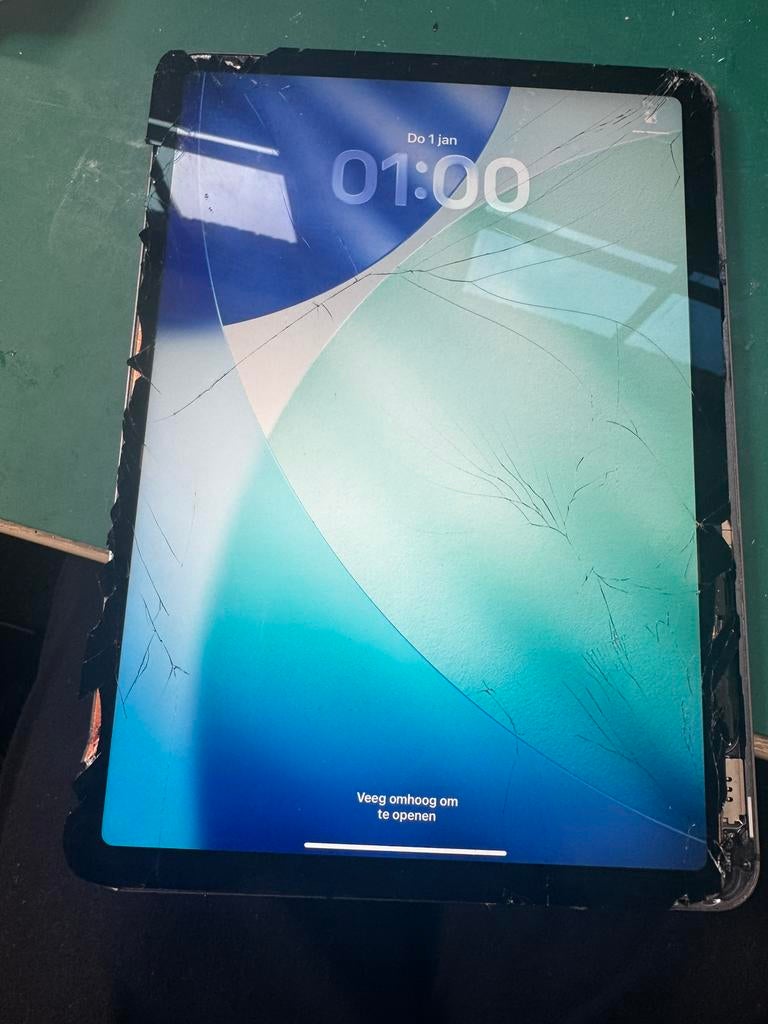 Lcd’s met glasschade ipad air 5,air 4,ipad pro enz…, Computers en Software, Apple iPads, Ophalen of Verzenden, Gebruikt, 11 inch