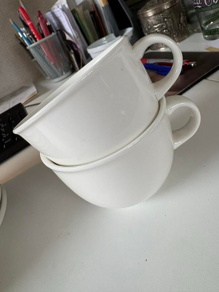 5 Villeroy & Boch kop en schotels - wit, Ophalen of Verzenden, Zo goed als nieuw, Overige stijlen, Kop(pen) en/of Schotel(s)