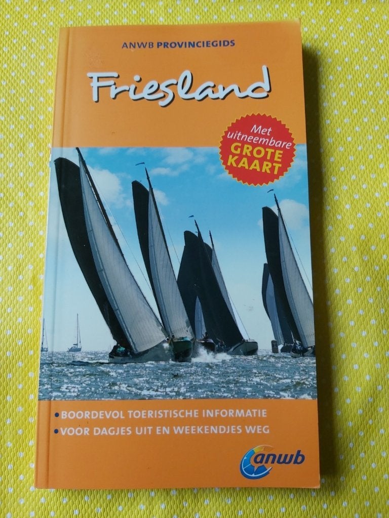 ANWB Provinciegids Friesland met Grote Kaart, Gelezen, ANWB, Ophalen of Verzenden, Reisgids of -boek