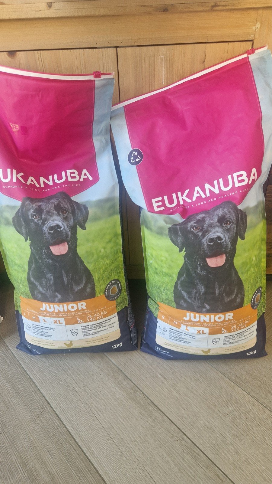 Eukanuba junior brokken nieuw, Ophalen, Hond