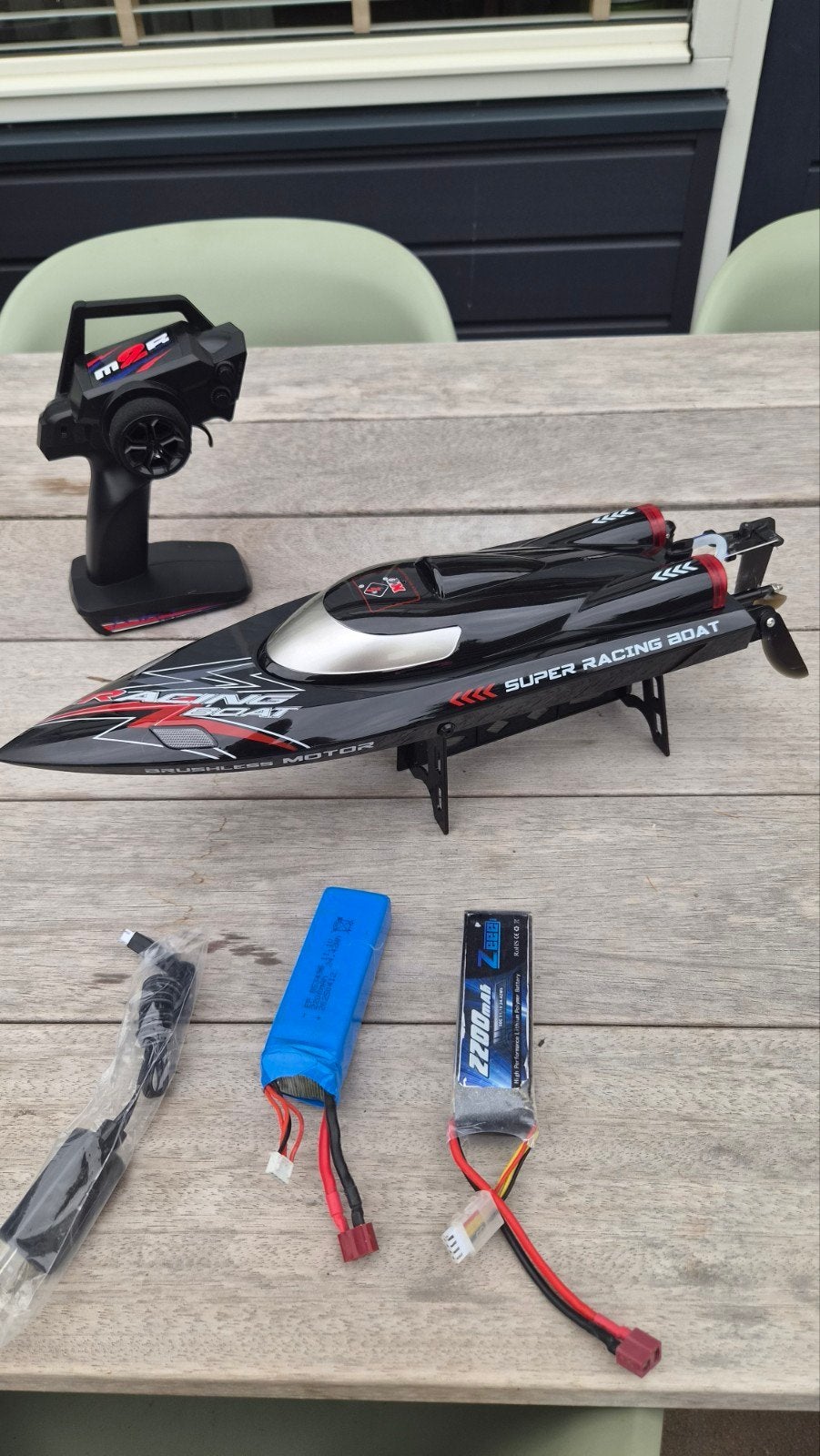 RC Speedboot met Afstandsbediening en lipo's, Ophalen of Verzenden, Gebruikt