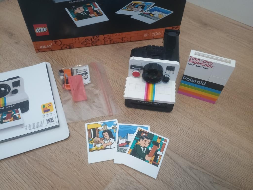 Lego 21345 Polaroid OneStep SX-70 camera, Ophalen of Verzenden, Zo goed als nieuw, Complete set, Lego