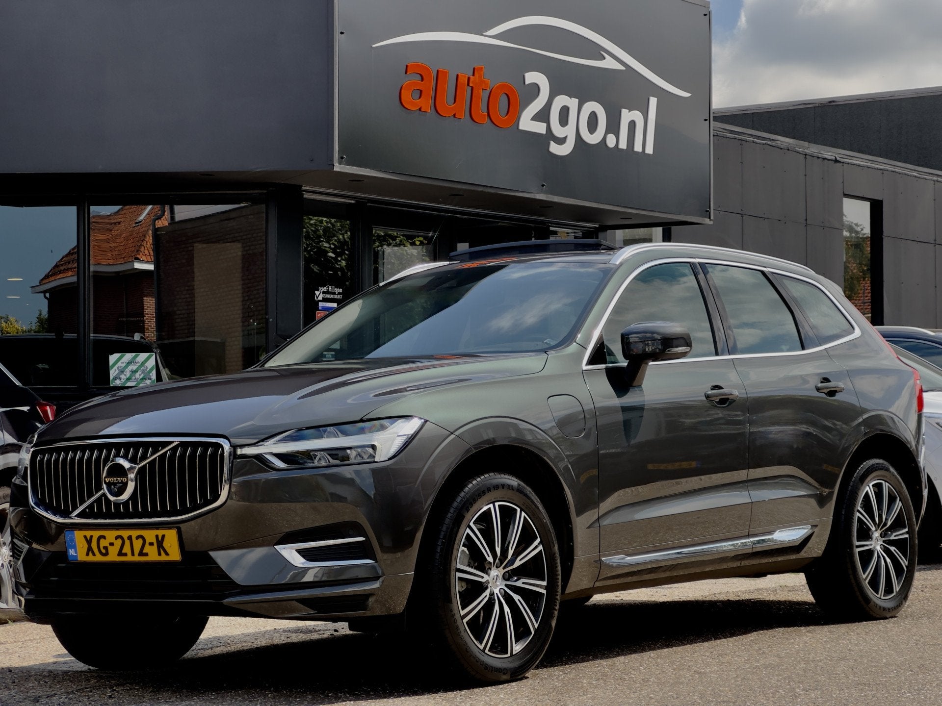 Volvo XC60 2.0 T8 AUT8 TWIN ENGINE AWD INSCRIPTION PANODAK L, Automaat, Gebruikt, 4 cilinders, 1969 cc