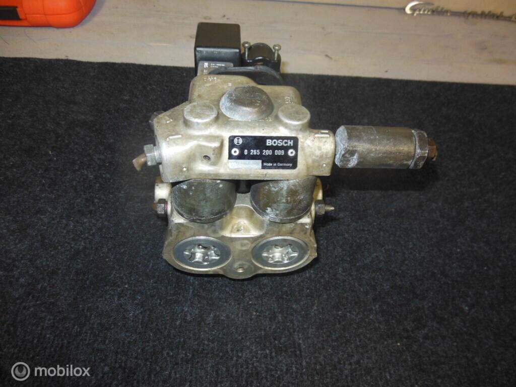 ABS-pomp /hydraulische unit Bosch Porsche 928 S/S4, Gebruikt, Porsche, Ophalen of Verzenden, Porsche