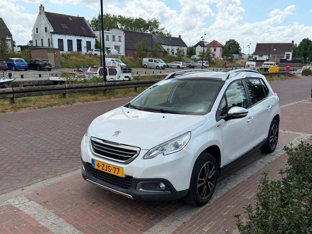 Peugeot 2008 1.2 VTI 60KW/82PK 2015 Wit, Auto's, Peugeot, Stof, 40 €/maand, 1199 cc, Wit