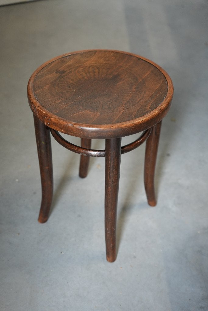 Vintage houten krukje in Thonet stijl - gebogen hout, Ophalen of Verzenden, Gebruikt, Hout
