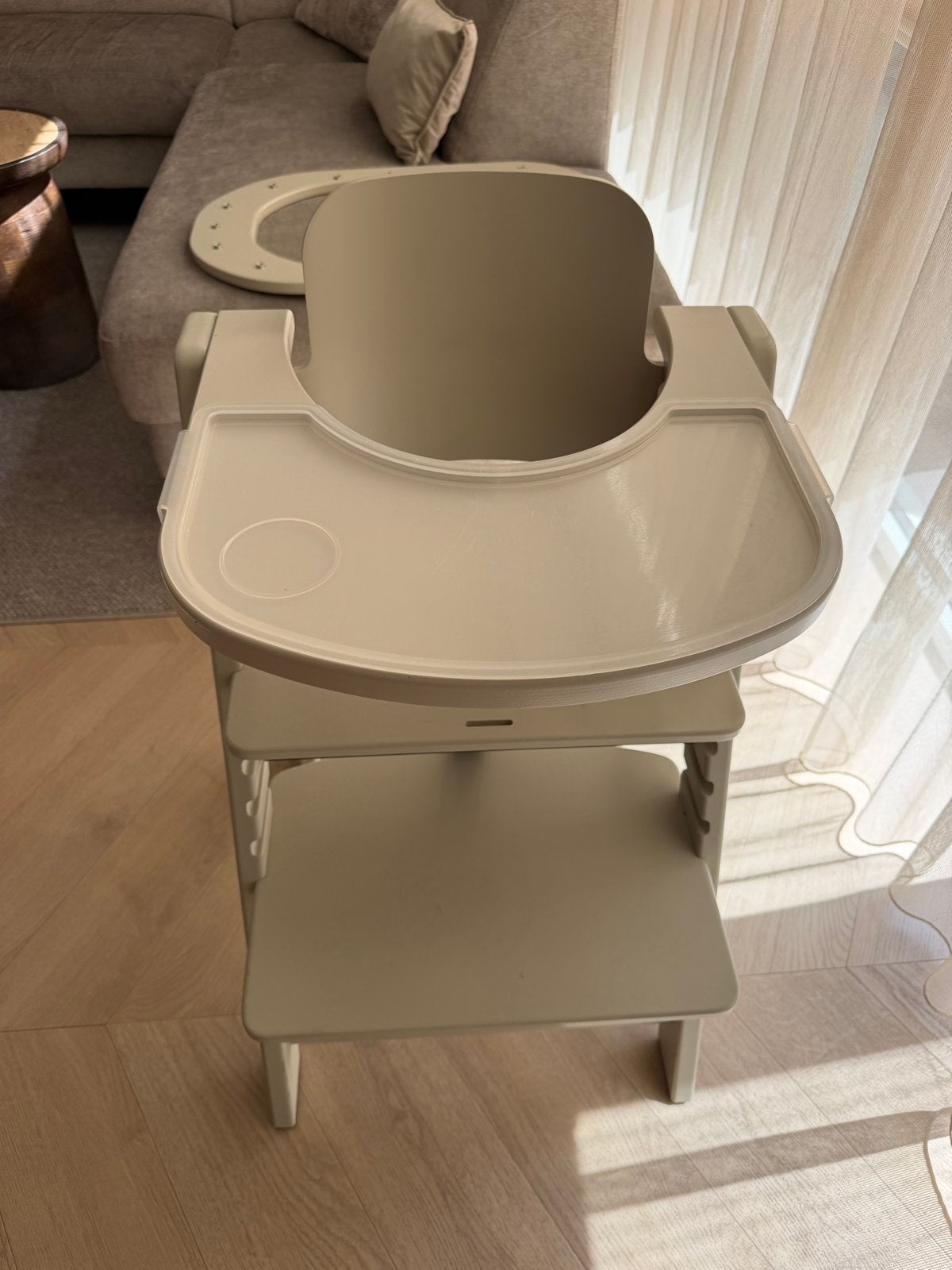 Kidsmill Up Kinderstoel Oatmeal met Newbornset & Kussen, Kinderen en Baby's, Kinderstoelen, Ophalen, Zo goed als nieuw, Meegroeistoel