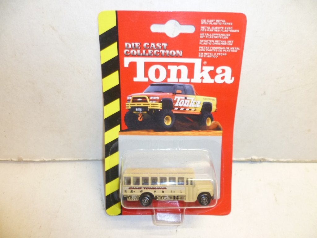 Tonka 1999 Camp Tonicama bus in blister 1:64 modelauto, Ophalen of Verzenden, Nieuw, Bus of Vrachtwagen