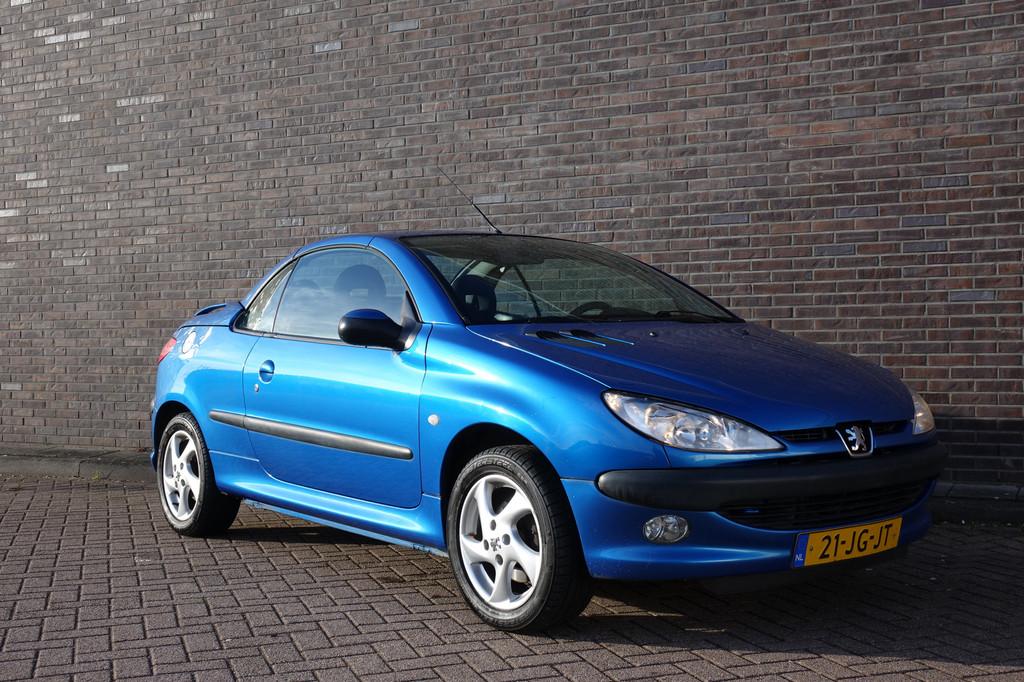 Peugeot 206 CC 1.6-16V, nieuwe koppeling en nieuwe APK bij a, Auto's, Voorwielaandrijving, Gebruikt, 4 cilinders, Cabriolet