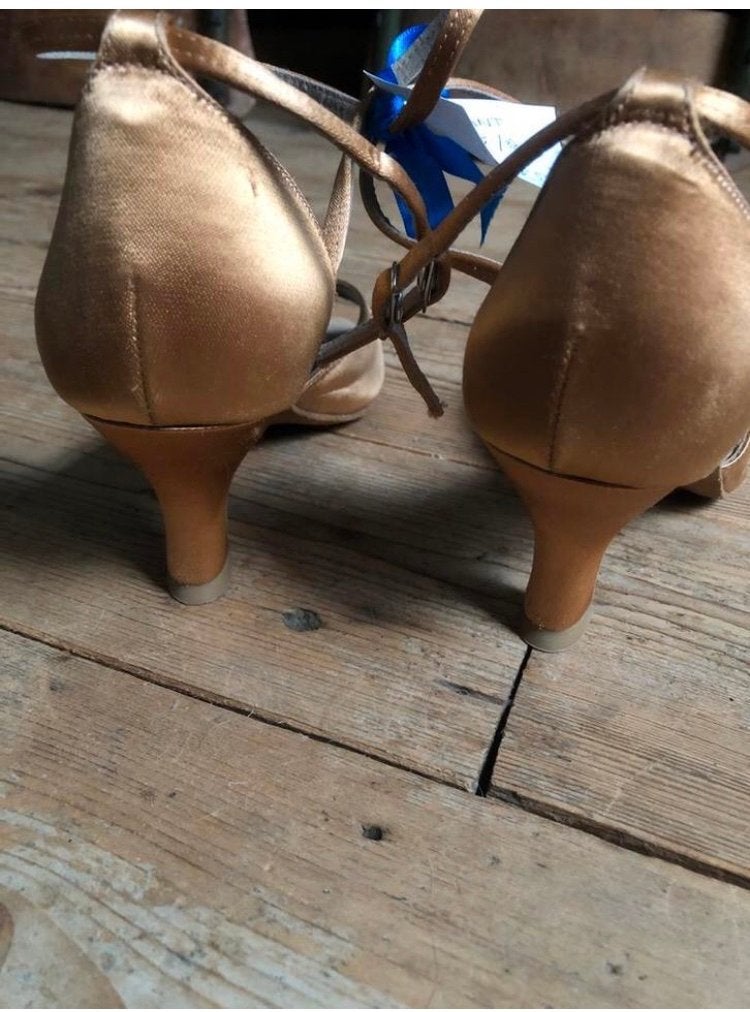 Gouden tango dansschoenen maat 38, Ophalen of Verzenden, Gedragen, Overige kleuren, Dansschoenen