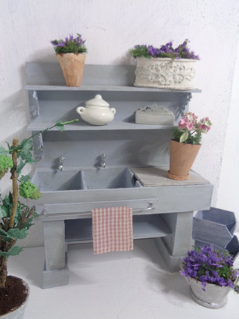 Grijze oppot tafel ...Poppenhuis 1:12(Nr M90), Ophalen of Verzenden, Nieuw, Poppenhuis
