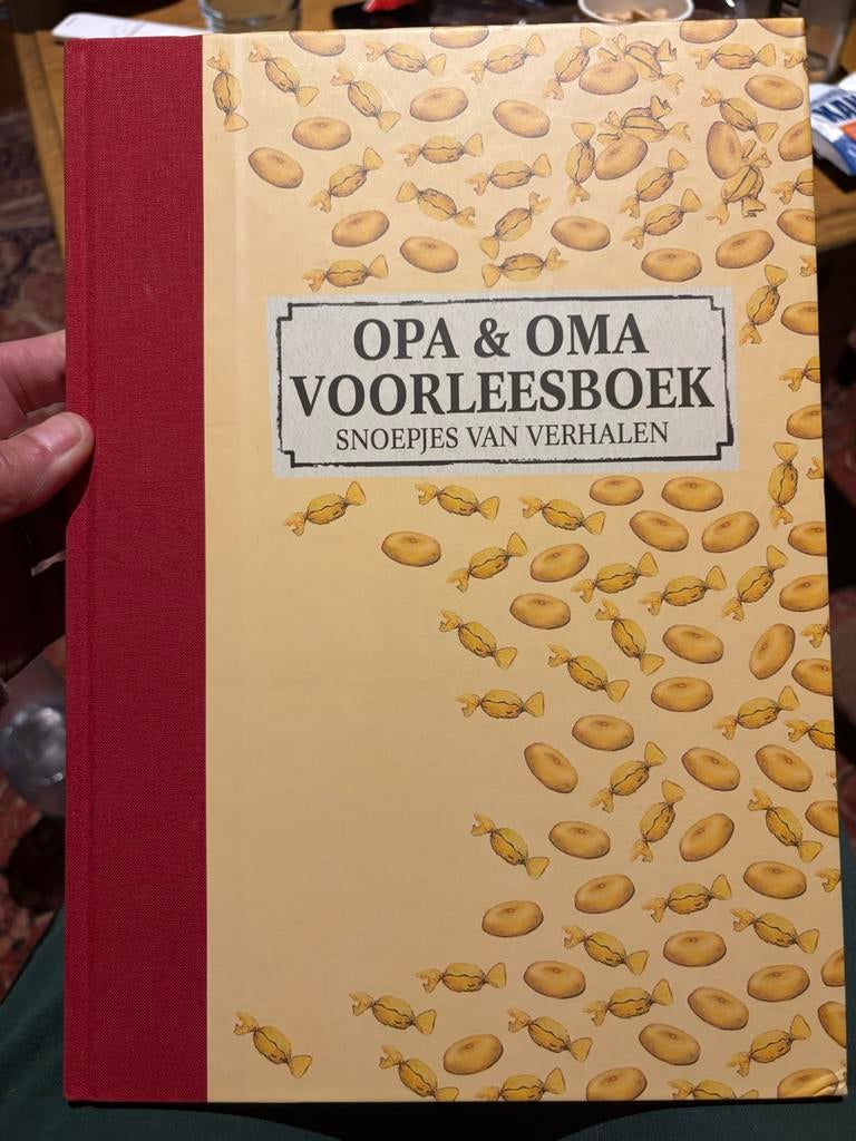 Opa & Oma Voorleesboek Snoepjes van Verhalen uit 2004, Ophalen of Verzenden, Zo goed als nieuw, Fictie algemeen
