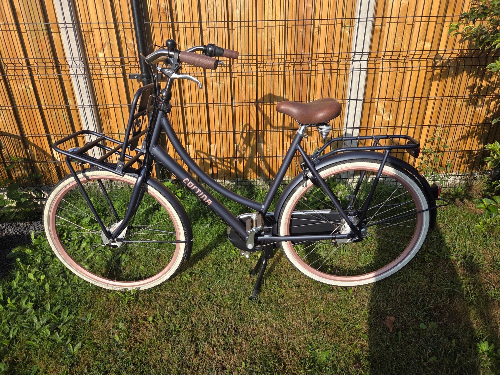 Cortina U4 transportfiets 2026, Fietsen en Brommers, Fietsen | Dames | Damesfietsen, Versnellingen, 56 cm of meer, Zo goed als nieuw