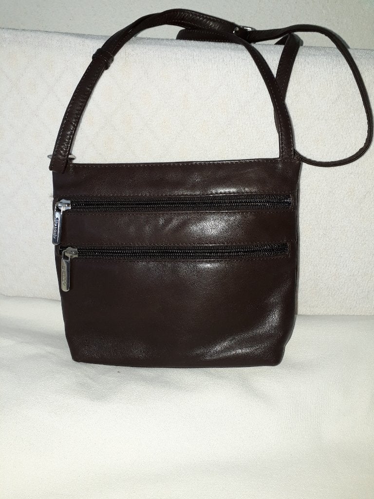 My Lady, donkerbruin echt leren crossbody tasje., Ophalen of Verzenden, Gebruikt, Bruin, Schoudertasje