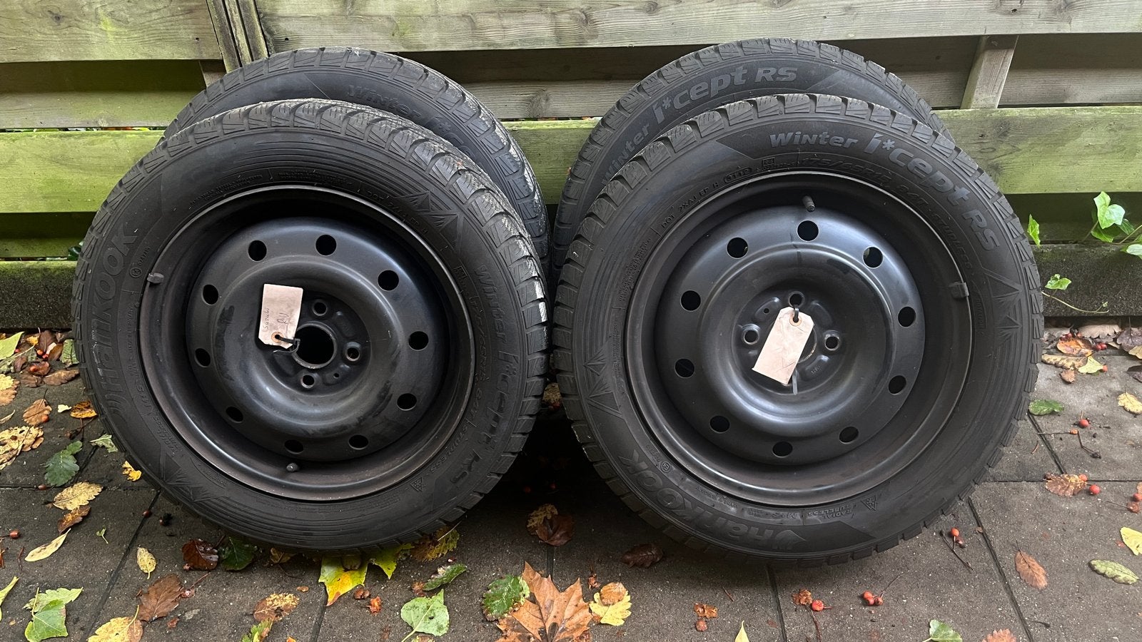 Winterbanden Suzuki Swift + stalen velg, Ophalen, Gebruikt, 15 inch, 175 mm