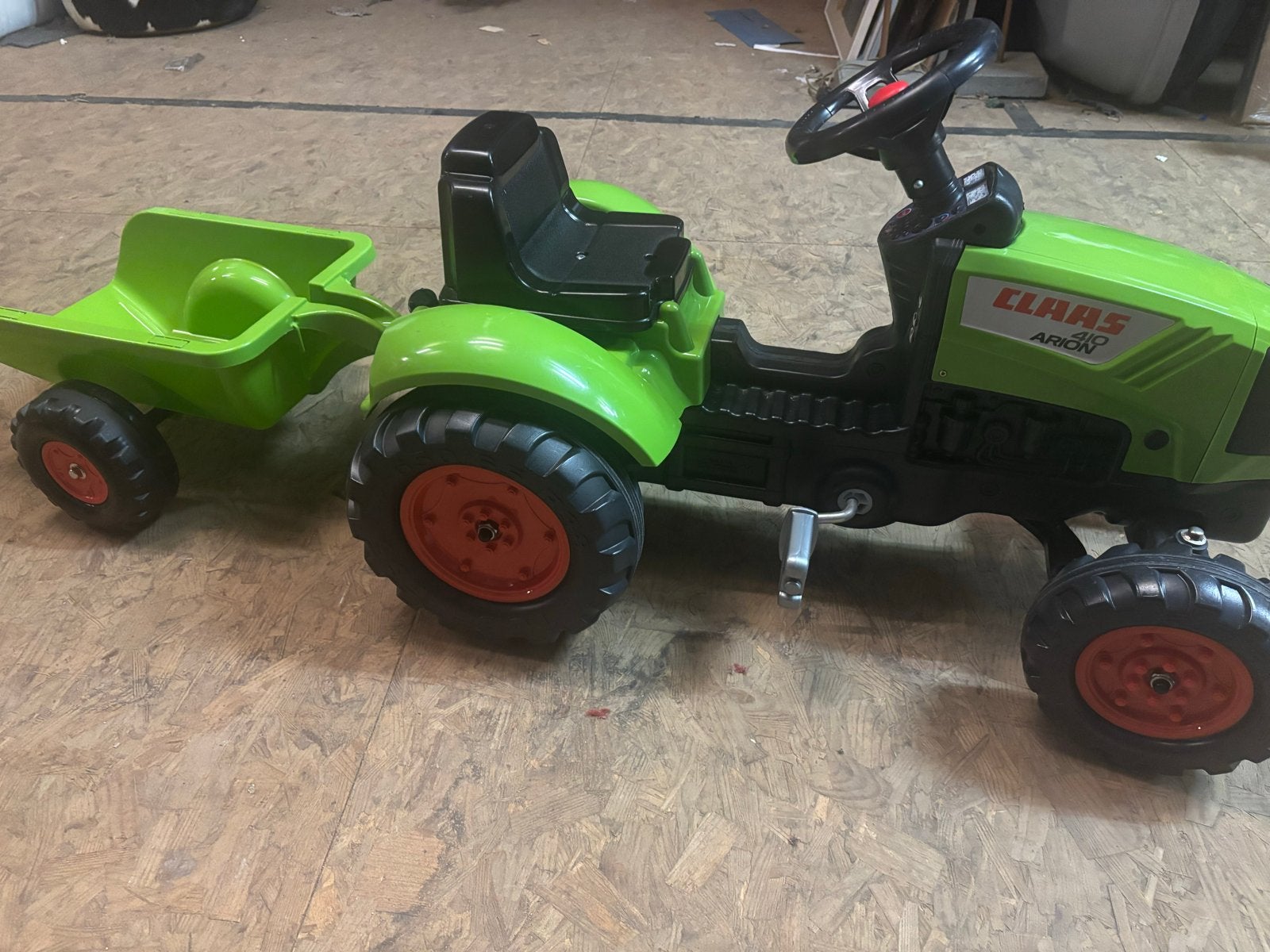 Claas Arion Traptractor met Aanhanger - Zo goed als nieuw, Ophalen, Zo goed als nieuw