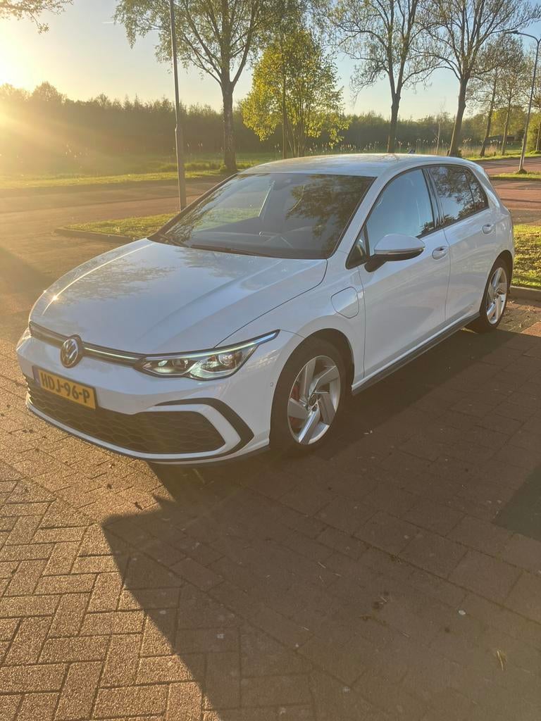 Volkswagen Golf 8 GTE | Dealer onderhouden |245pk DSG 2021, Auto's, 4 cilinders, Wit, Plug-in hybride, 1395 cc