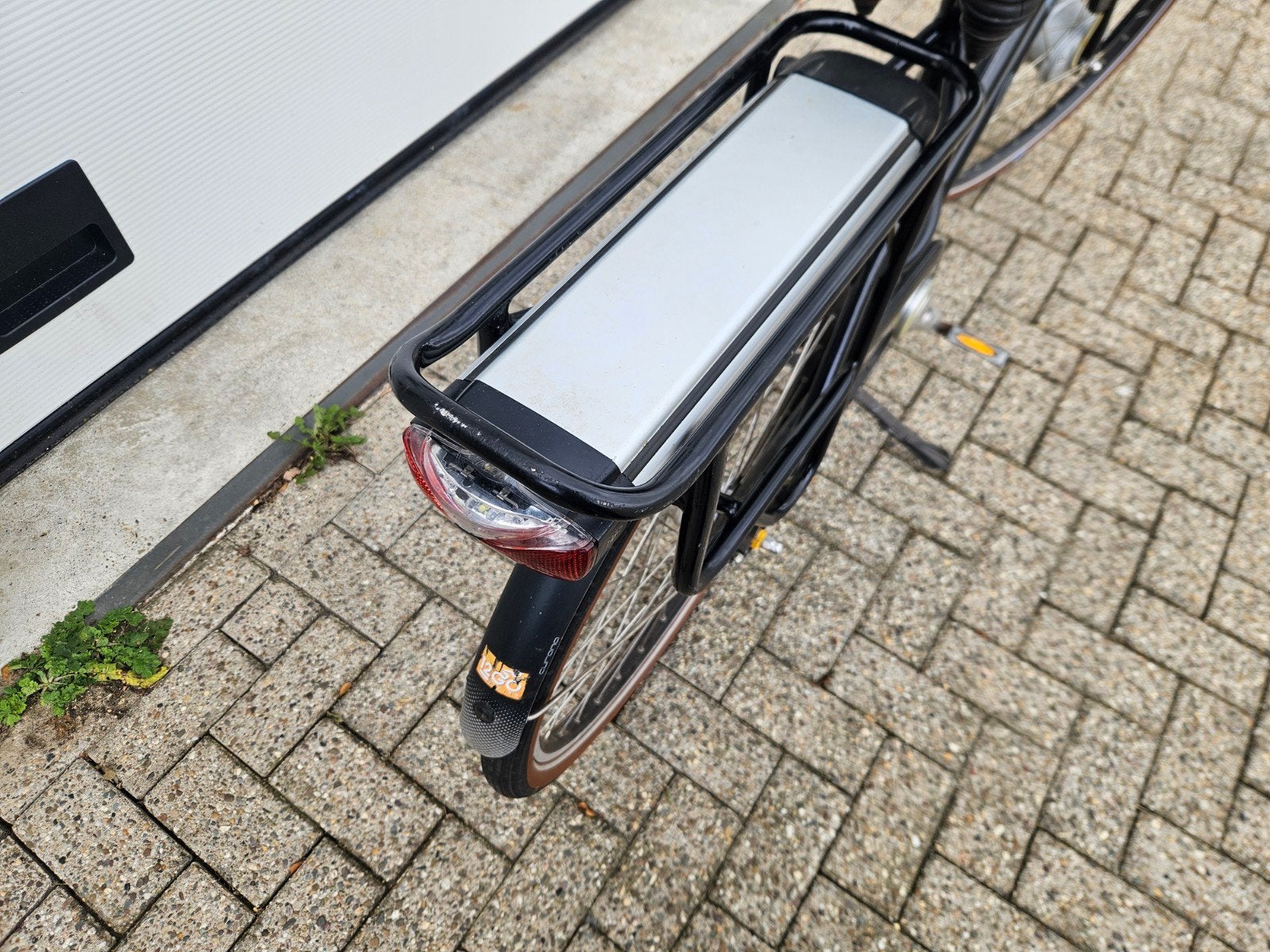 Gazelle elektrische fiets met lage instap en mand, Fietsen en Brommers, Ophalen, Gebruikt, Velgrem, Gazelle