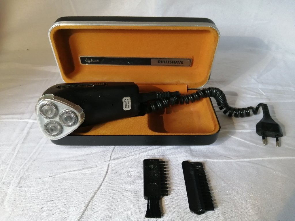 Philips 3 koppig scheerapparaat HP1126., Witgoed en Apparatuur, Persoonlijke-verzorgingsapparatuur, Ophalen of Verzenden, Gebruikt