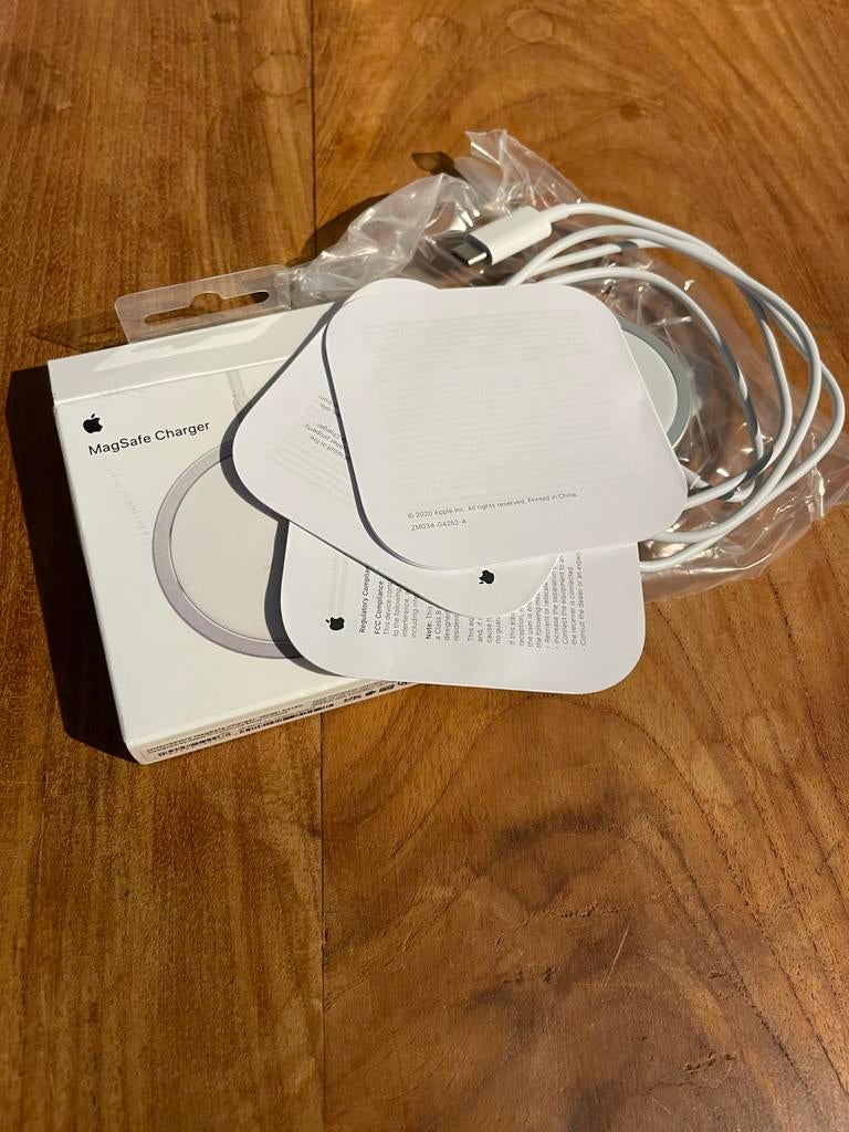 Apple MagSafe Oplader - Nieuw in Doos (20W USB-C), Ophalen of Verzenden, Nieuw, Draadloos