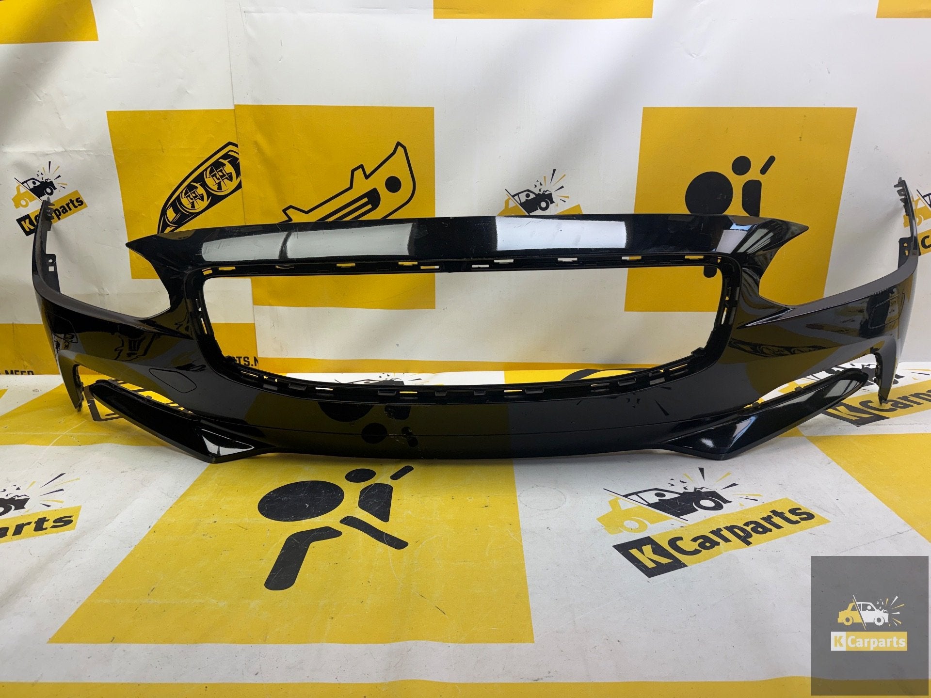 Voorbumper volvo v90 KLS 31383226 Origineel, Gebruikt, Gunnar Engellaus vag 8
405 31  Gothenburg, SE, Voor, Info@volvocars.com