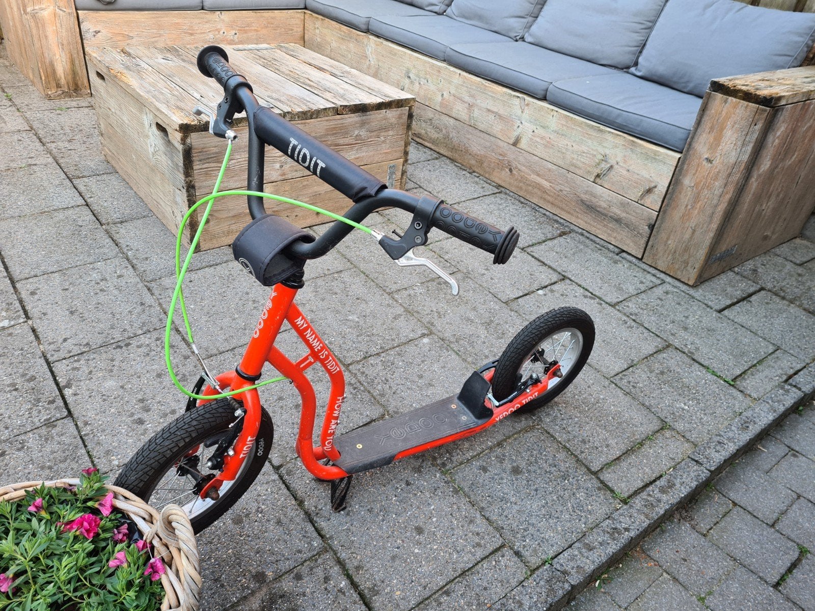Fel rode/ oranje Yedoo Tidit step, Ophalen, Gebruikt, Gewone step, Yedoo Tidit